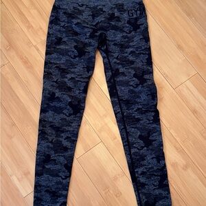 Gymshark Camouflage Leggings - Black and Gray